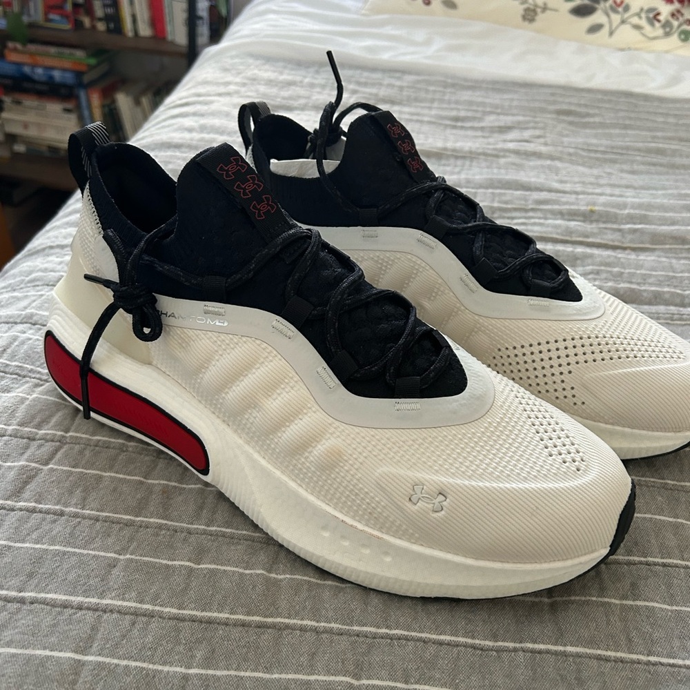 Brand New Under Armour White and Black Sneakers